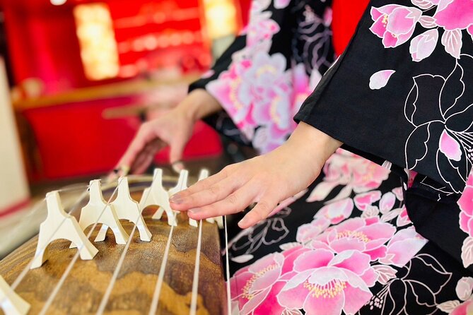 Koto (Japanese Traditional Instrument) Experience
