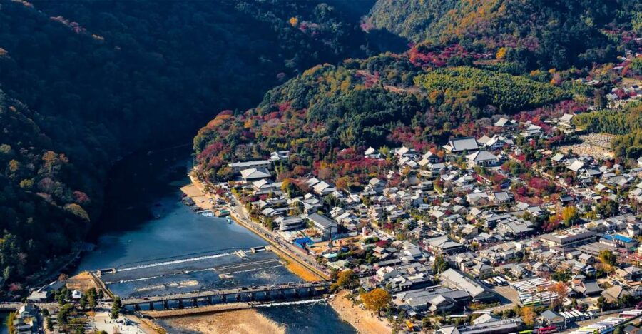 Kyoto: 12 Minutes Helicopter Cruising Tour