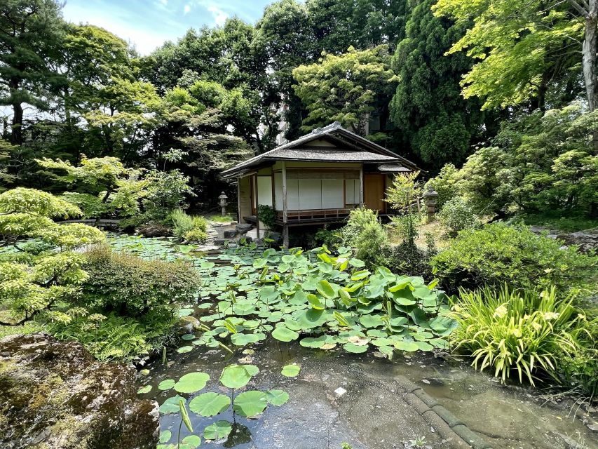 Kyoto: Group Tea Ceremony in a Japanese Painter’s Garden