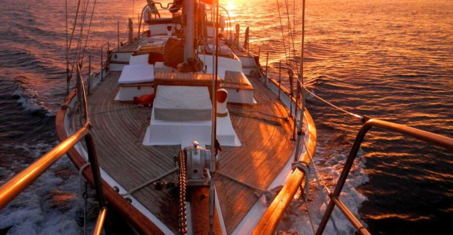 Lisbon: Daylight or Sunset on a Vintage Sailboat - Good To Know
