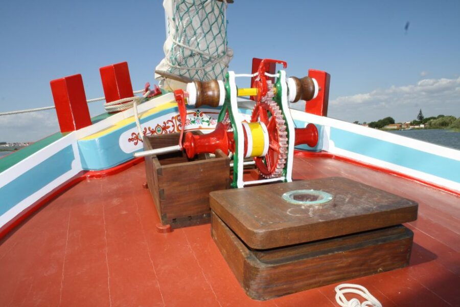 Lisbon: Tagus River Express Cruise in a Traditional Vessel - Good To Know