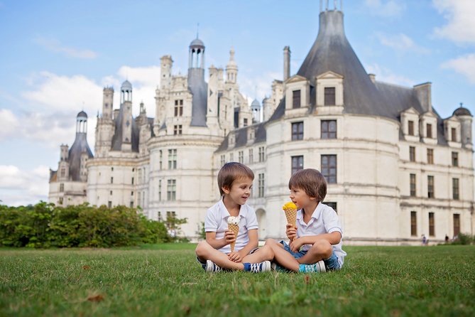 Loire Valley Castles Trip With Chenonceau and Chambord From Paris - Good To Know