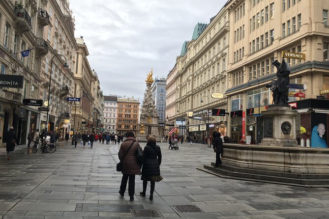 Lokafy Vienna Kid-Friendly Private Walking Tour With a Local