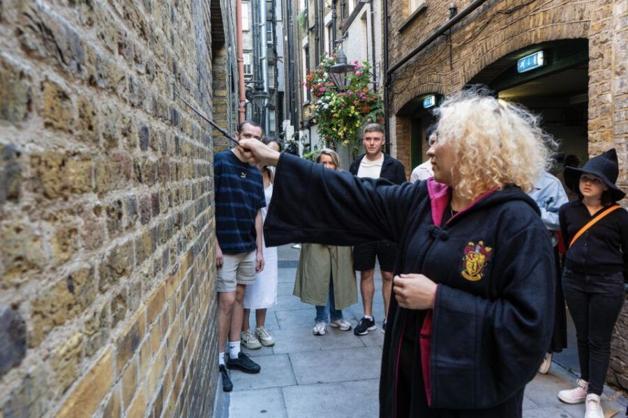 London: Harry Potter Walking Tour - Good To Know