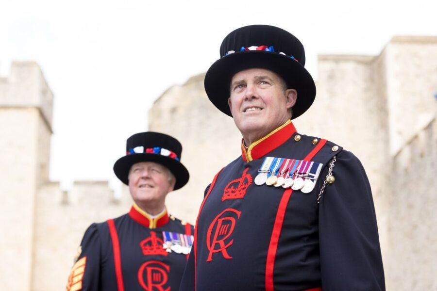 London: Ultimate Welcome to London Sightseeing Tour - Good To Know