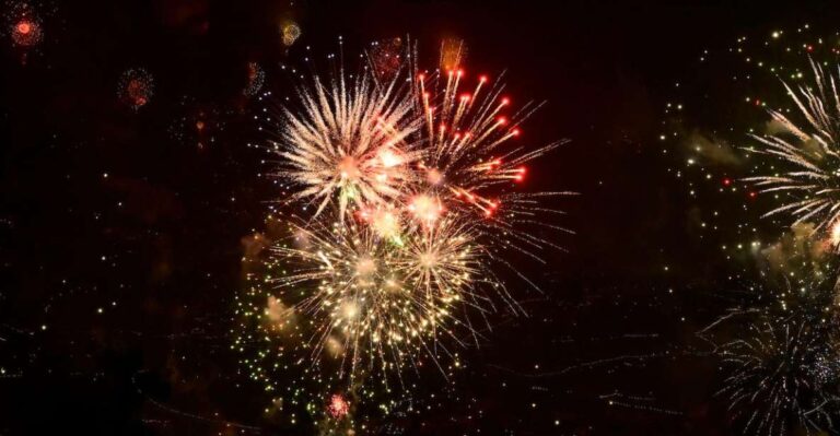 Madeira: New Years Eve Fireworks Catamaran Cruise
