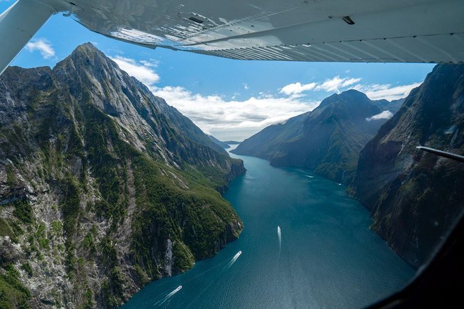 Milford Sound Glacier Flight & Cruise From Wanaka