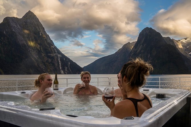 Milford Sound Overnight Cruise Fiordland Jewel