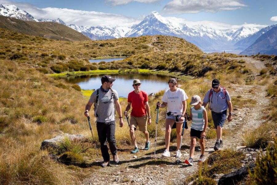 Mount Cook: Glentanner High Country Heli Hike