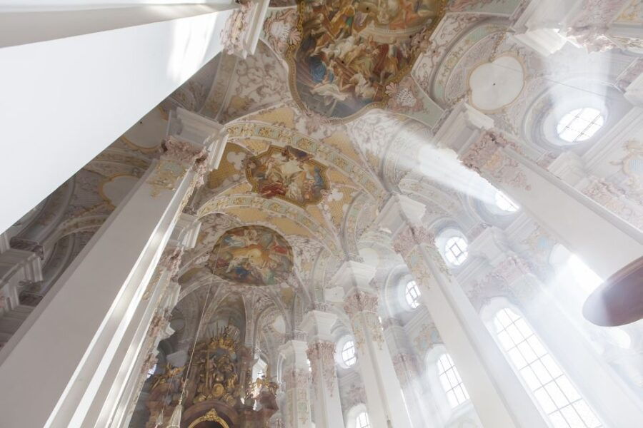 Munich: 5 Top Churches and Old Town With Private Guide - Top Churches in Munich