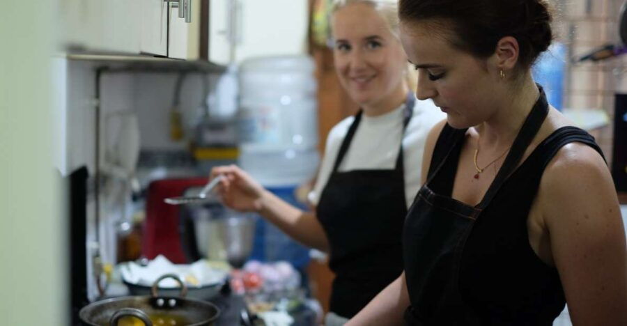 New Delhi: 5-Hour Traditional Cooking Class With Local Chef - Good To Know