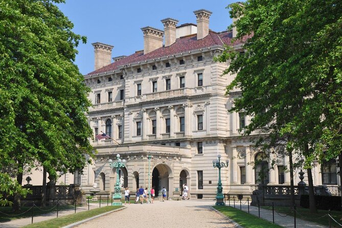Newport Trolley Tour With Breakers Mansion - Viking Tours - Good To Know