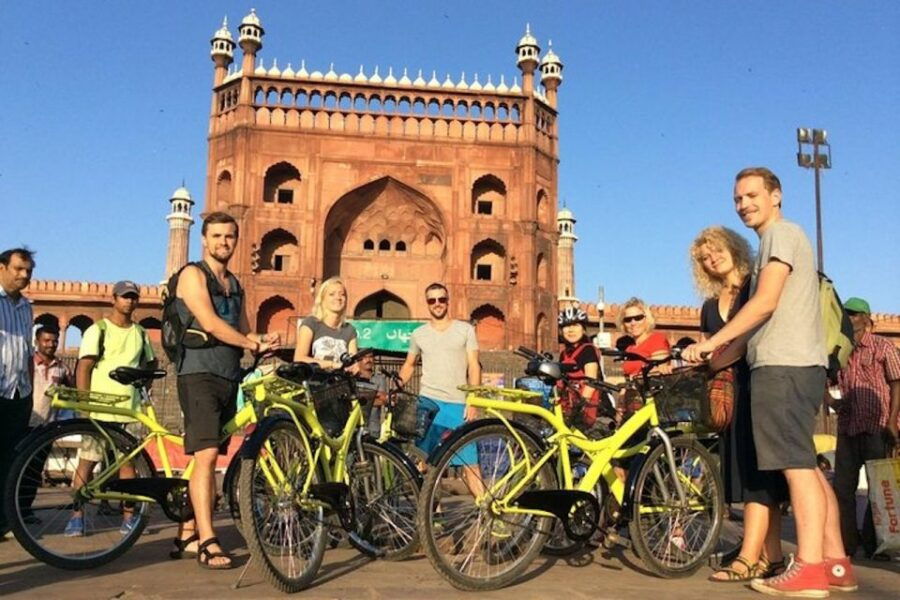 Old Delhi: 3.5-Hour Small-Group Bike Tour With Breakfast - Good To Know