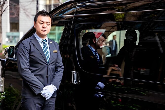 Osaka Airport: Private Departure Transfers From Osaka City