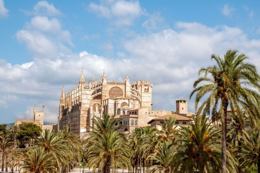 Palma De Mallorca: 24-Hour Hop-On Hop-Off Bus Tour - Good To Know