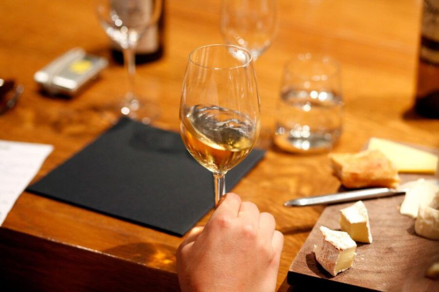 Paris: French Wine Tasting Class With Sommelier - Good To Know