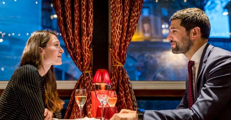 Paris: Seine River Cruise With 3-Course Dinner & Live Music - Good To Know