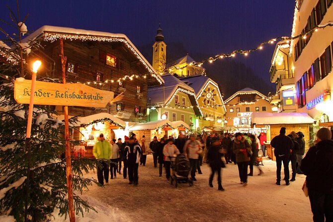 Private Christmas Time Tour From Vienna to Hallstatt and Salzburg Market