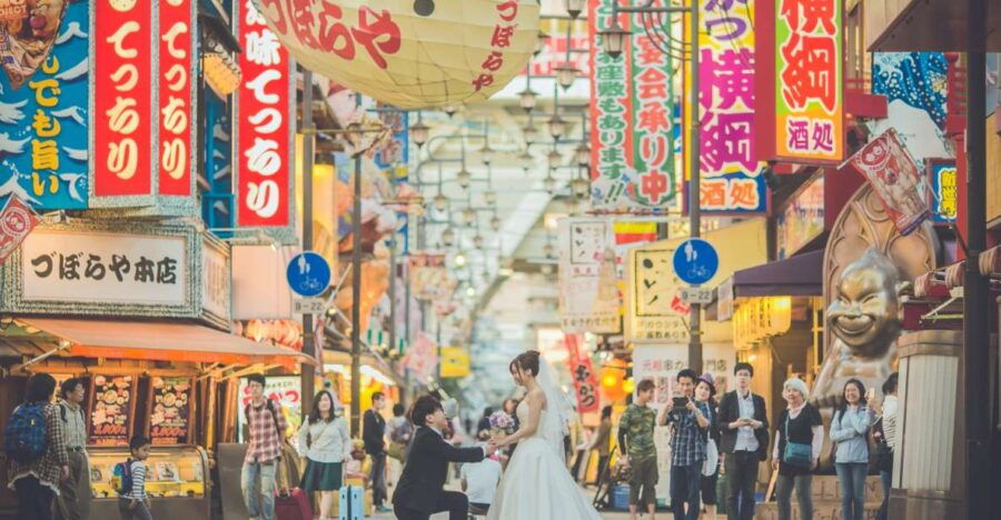 Private Couples' Photoshoot in Osaka W/ Professional Artists - Good To Know