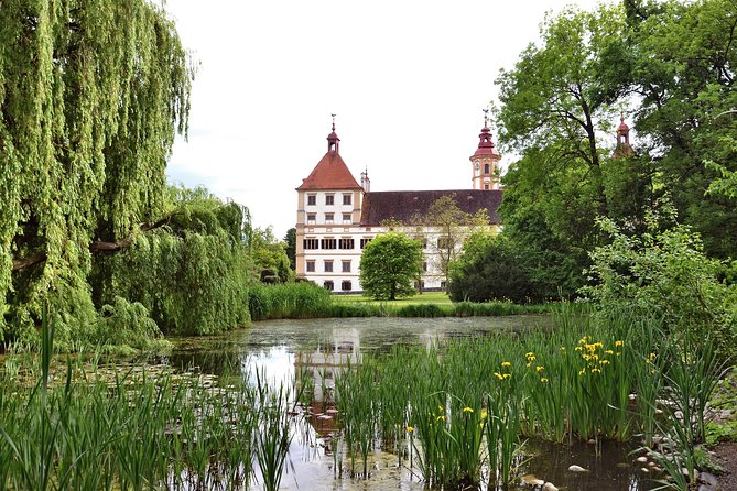 Private Graz Photography Tour With a Local Guide