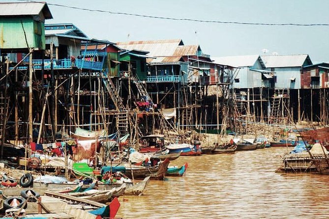 Private Kompong Phluk Floating Village Guided Tour
