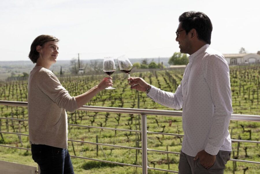 Saint-Emilion: 2 Guided Winery Visits & Picnic Lunch - Good To Know