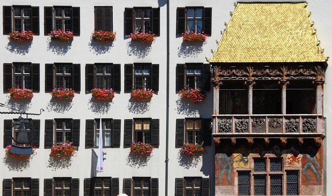 Self-Guided 1,5-hour Tour of Innsbruck: Exciting Stories, Photo Spots & Desserts - Good To Know
