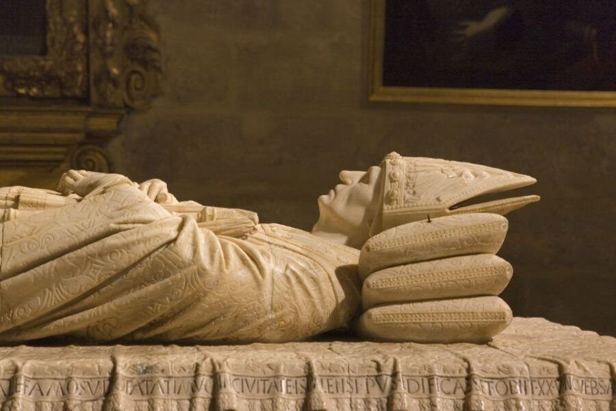 Seville: Cathedral & Giralda Guided Tour With Entry Tickets - Good To Know