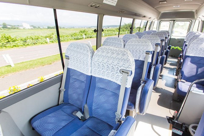SkyExpress Private Transfer: Sapporo to Otaru (15 Passengers)