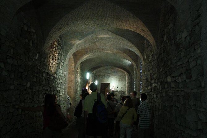 Small Group Express Tour of Roman Catacombs With Transfer