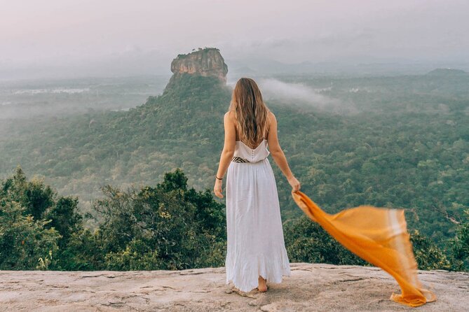 Sri Lanka; Professional Chauffeur Guide With Modern Vehicles - Good To Know