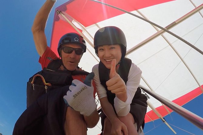 Tandem Hang Gliding Flight From Bald Hill Lookout  – New South Wales