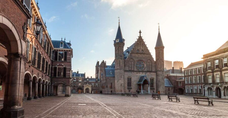 The Hague: City Exploration Game and Tour - Good To Know