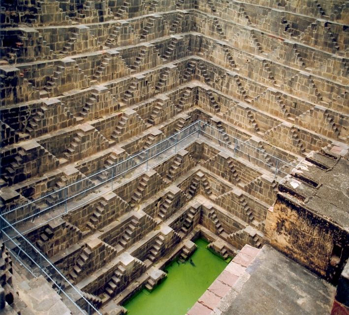 Transfer Agra To Jaipur Via Fatehpur Sikri & Stepwell - Good To Know