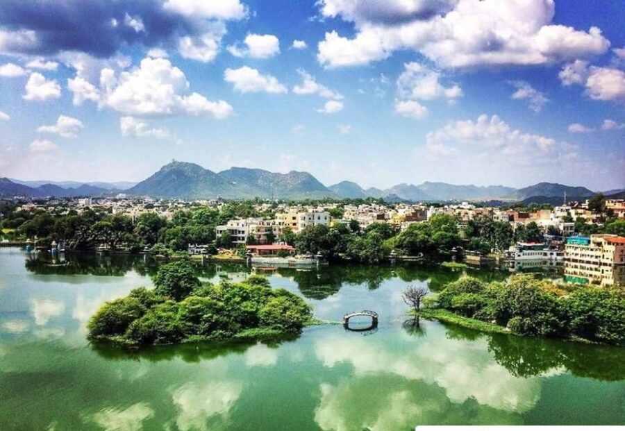Udaipur: City Palace Museum Tour and Lake Pichola Boat Tour - Good To Know
