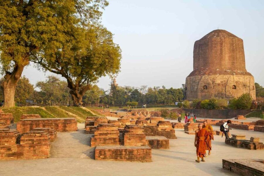 Varanasi: Guided Tour of Varanasi & Sarnath By AC Car - Good To Know