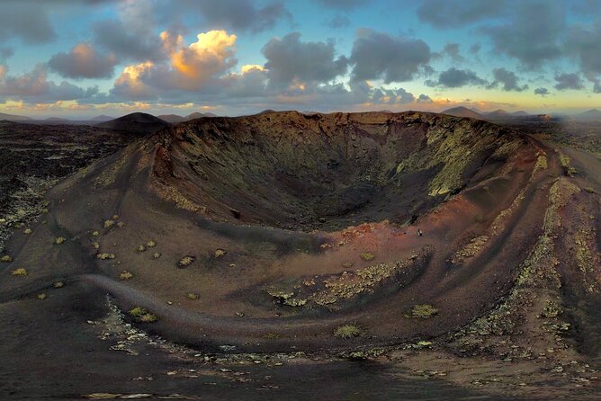 Volcano Hike in Lanzarote With Hotel Pickup - Good To Know