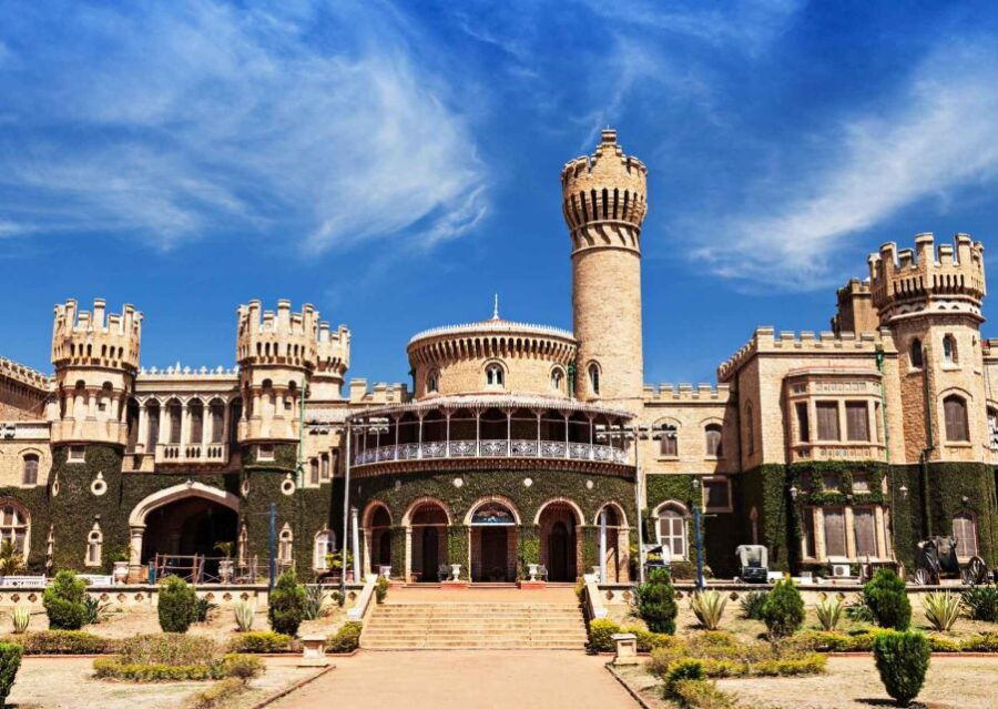 Walk on Tales of Bangalore (2 Hours Guided Walking Tour)