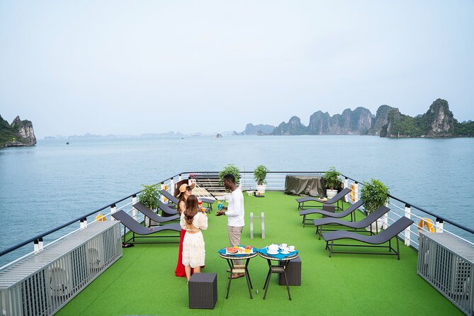 1-Day Ha Long Bay Luxury Cruise: Buffet Lunch, Cave and Island