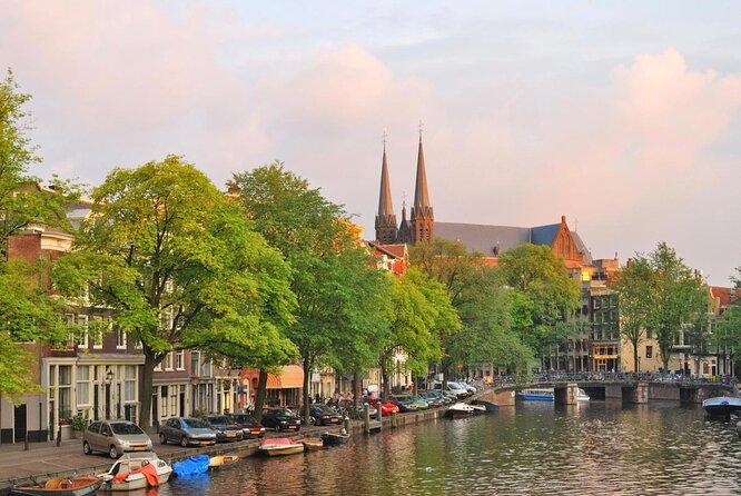 1-Hour Canal Cruise in the Evening