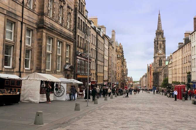 1-Hour Historical Walking Tour Discovering Edinburghs Old Town