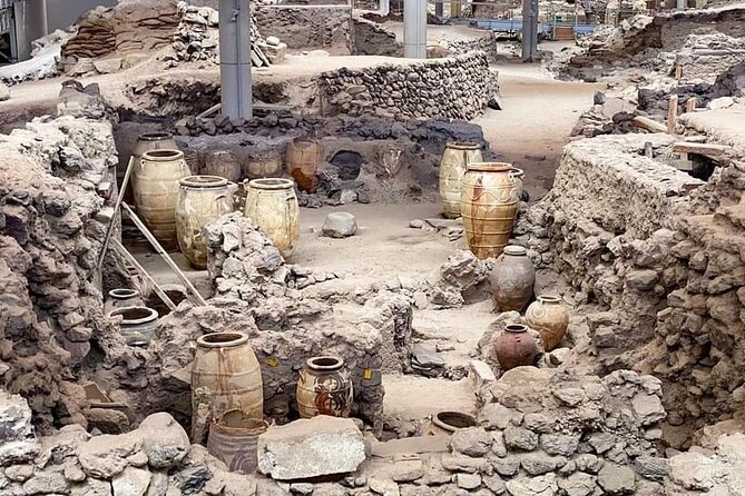 1 Hour Private Archaeological Tour in Akrotiri - Inclusions