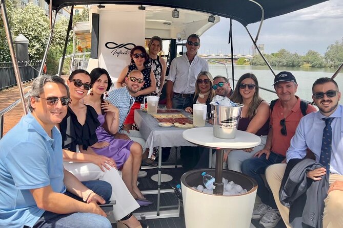 1 Hour Private Boat Rental on the Guadalquivir