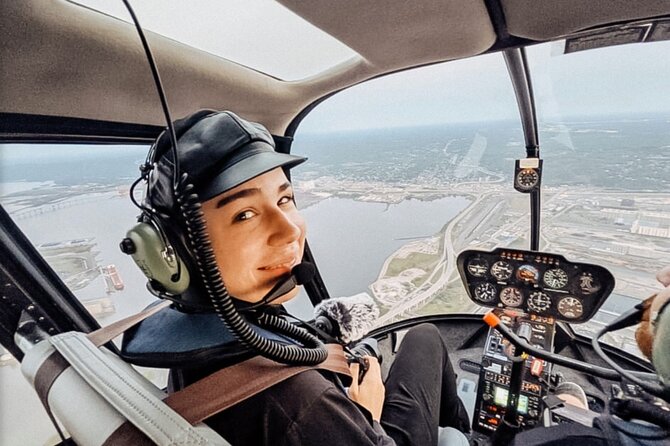 15-Mile Aerial Helicopter Tour Over Duluth and Superior