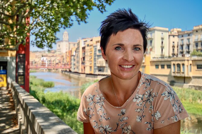 1-Hour Private Mini Photoshoot in Girona - Photoshoot Duration: 1 Hour