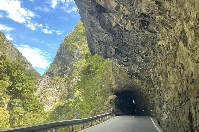 2 Days Private Day Tour in Hualien - Luggage and Pickup Information