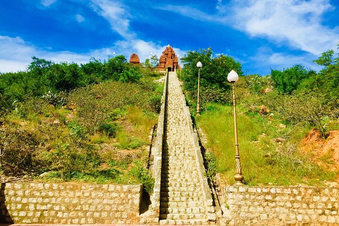 2 Days Private Guided Tour to Mui Ne From Nha Trang Included Lunch - Tour Overview and Highlights