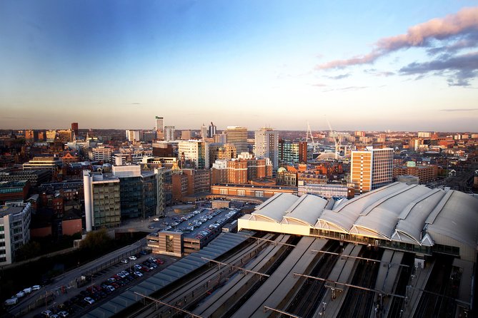 2 Hour Leeds Highlights Walking Tour - Meeting Point and Tour Start Time