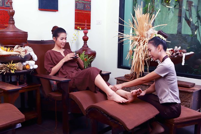 2 Hour Relaxation Luxury Spa Package at Fah Lanna Spa - Old City Branch - Available Therapies and Treatments at Fah Lanna Spa - Old City Branch