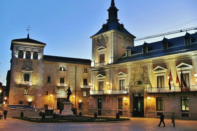 2-Hour Tour of the Madrid of Mysteries - Tour Details